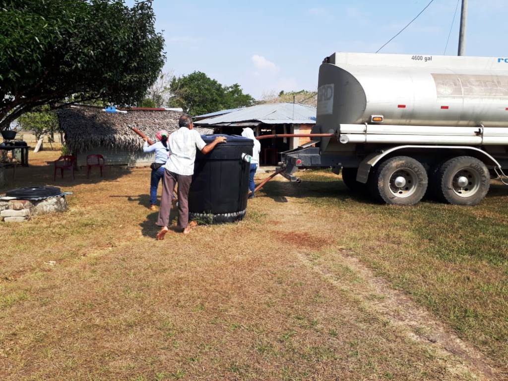 Gobernación de Casanare distribuye agua a comunidades campesinas de Nunchía y Hato Corozal