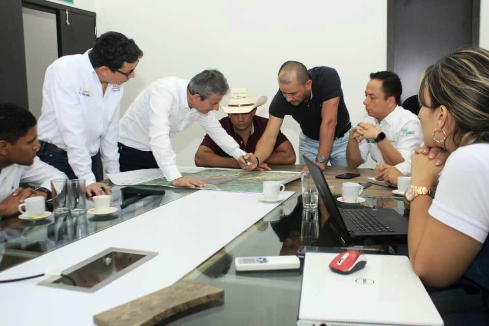 Gobernador se reunió con la ANI para definir obras de la Doble Calzada