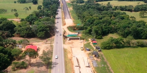 Restricciones nocturnas a un carril en la vía entre Aguazul y Yopal