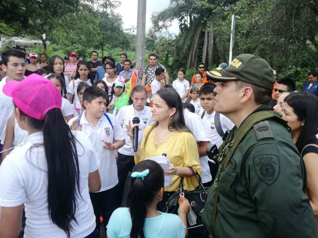 Alcaldes deberán presentar soluciones alternas al Gobernador para mitigar la problemática de transporte escolar