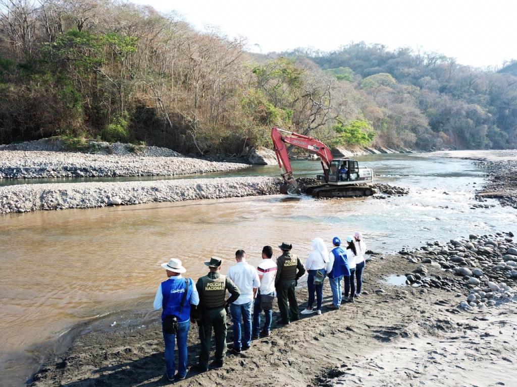 Autoridades restauran caudal del río Pauto que venía siendo afectado por canal Asopauto