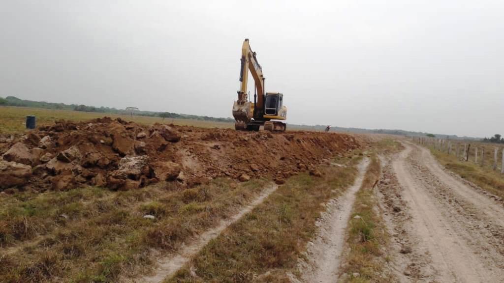 Gobernación realiza mantenimiento a vía en la vereda San Nicolás en Hato Corozal