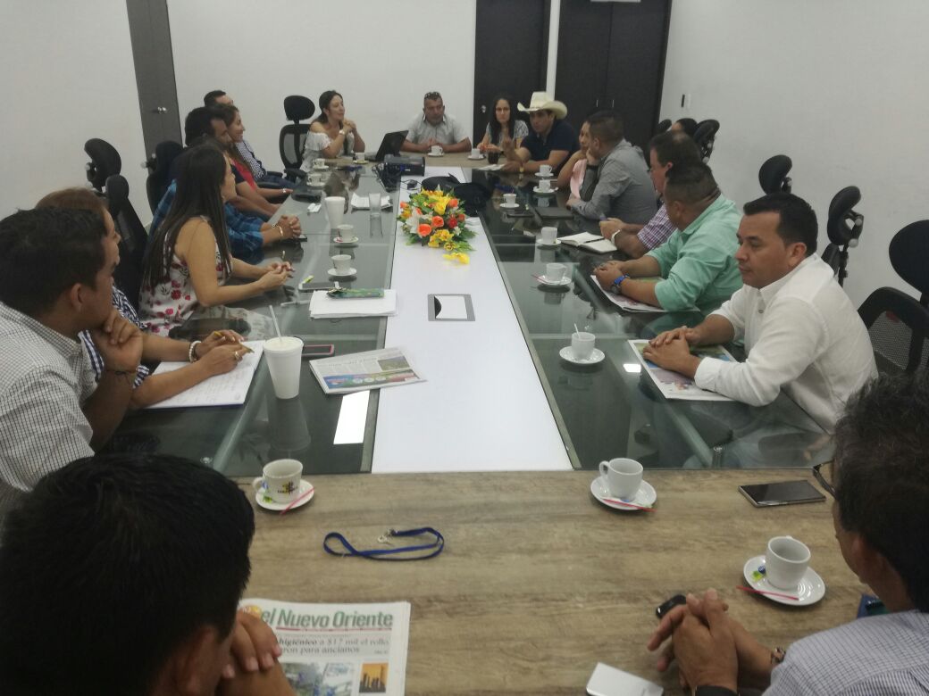 Gobernador y alcaldes toman acciones para mitigar la necesidad del transporte escolar en Casanare