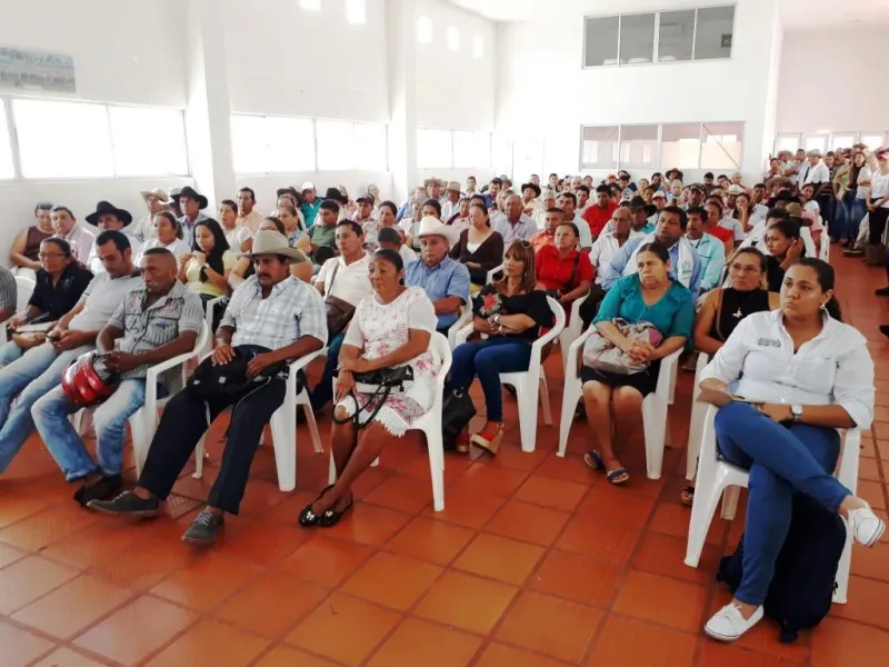 Nueve veredas de Paz de Ariporo se benefician con proyecto de Plantas Solares 