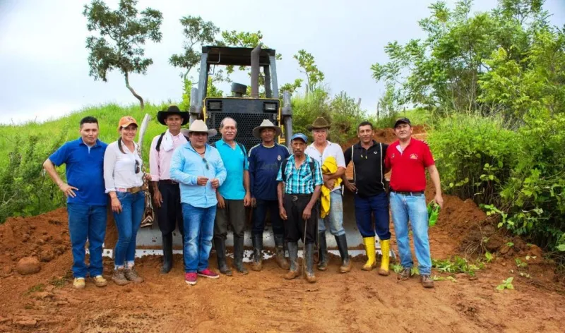 Se adelanta mantenimiento de vías secundarias y terciarias en el municipio de Hato Corozal
