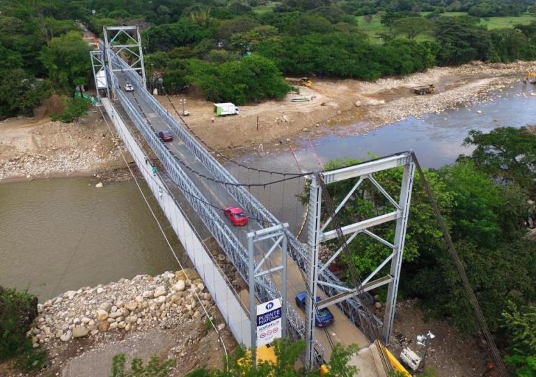 Inicia mantenimiento nocturno de los puentes vehiculares metálicos de El Charte
