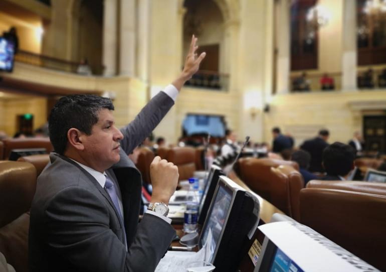 Cristancho pide respaldo a las medidas del gobierno nacional ante rearme de ex comandantes de las Farc