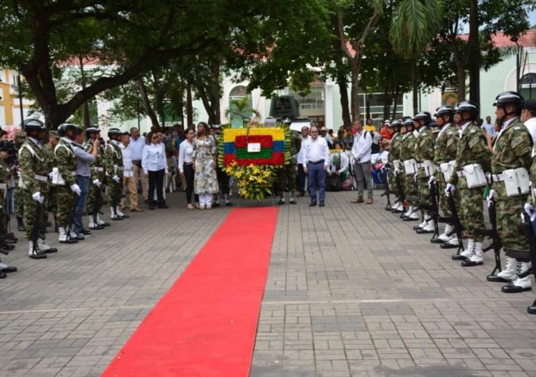 Con desfile militar en Arauca, se inició la conmemoración del Bicentenario de Colombia