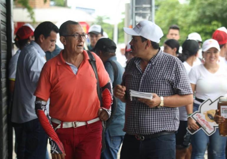 Marco Tulio Ruiz recorrió el comercio de Yopal 