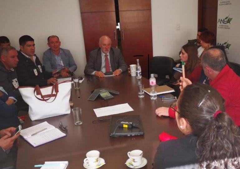 Alcalde de Paz de Ariporo se reunió con directivas del ANLA  para buscar solución a problemática de chigüiros en época de sequía 