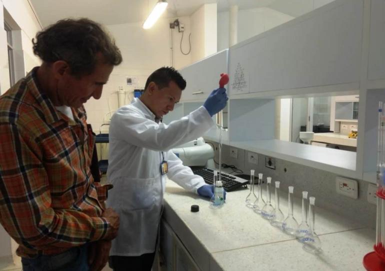 Laboratorio de suelos y foliares en Yopal ayudará a mitigar pérdidas de agricultores