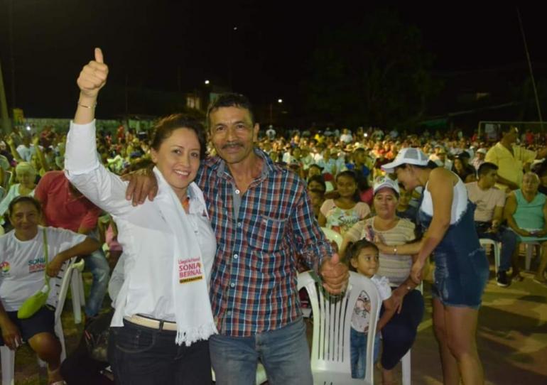 Contundente recibimiento a Sonia Bernal en Paz de Ariporo