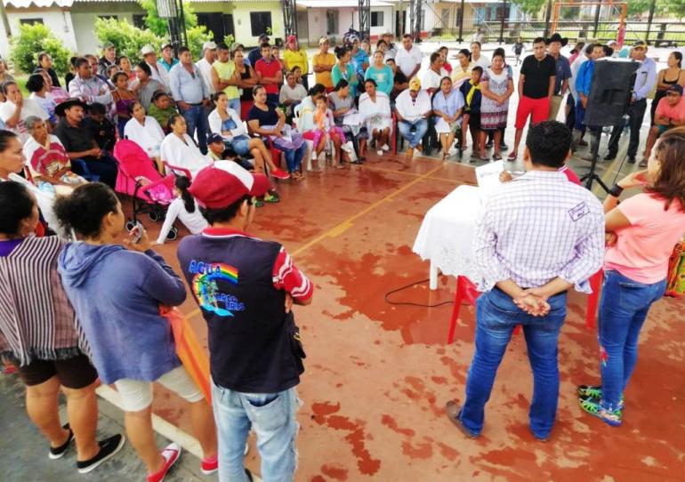 Sorprendidos habitantes de un barrio en Trinidad que fueron notificados de proceso de restitución de tierras