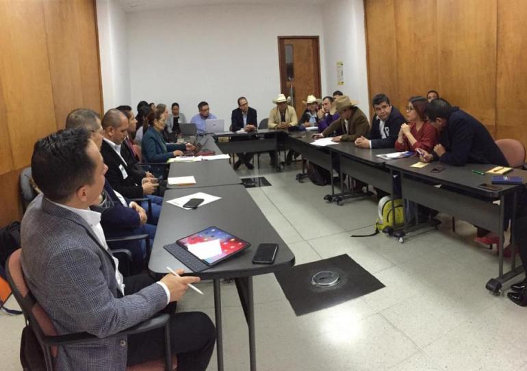 Se realizó importante mesa de trabajo ante el Ministerio de Educación en búsqueda de recursos para Unitrópico