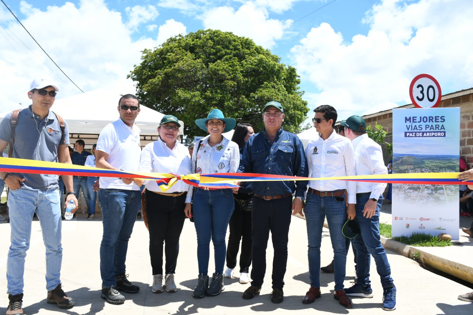 Inauguración pavimentación.