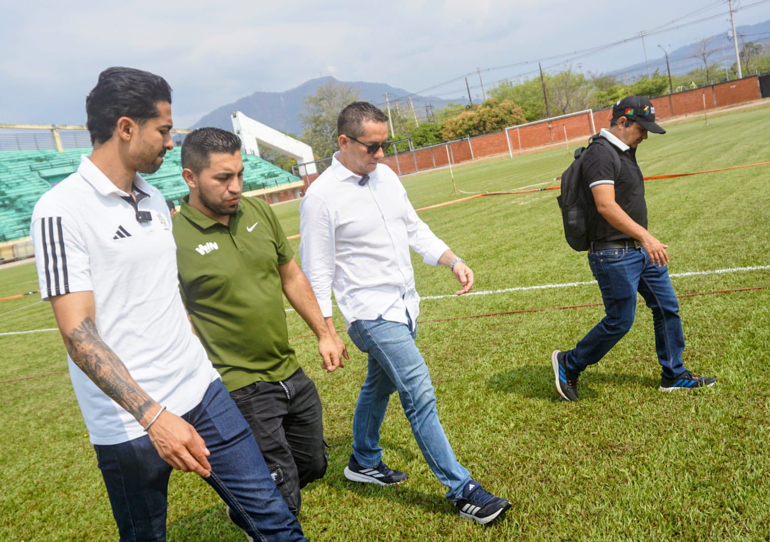 background-player-video