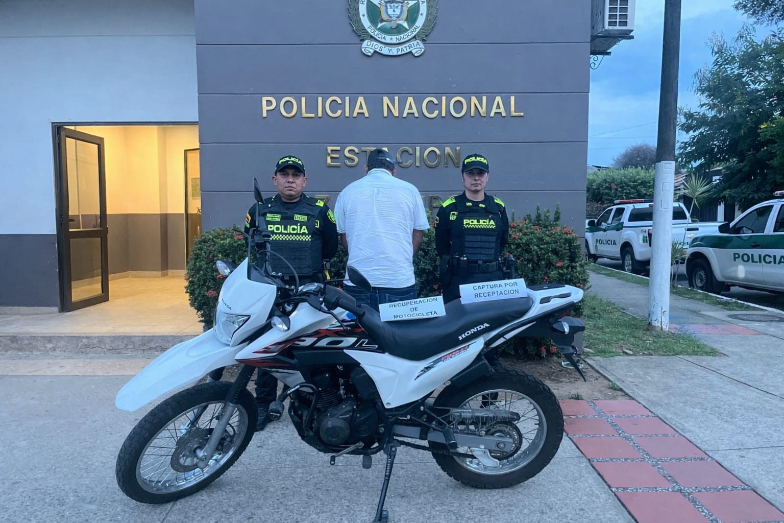 background-player-video