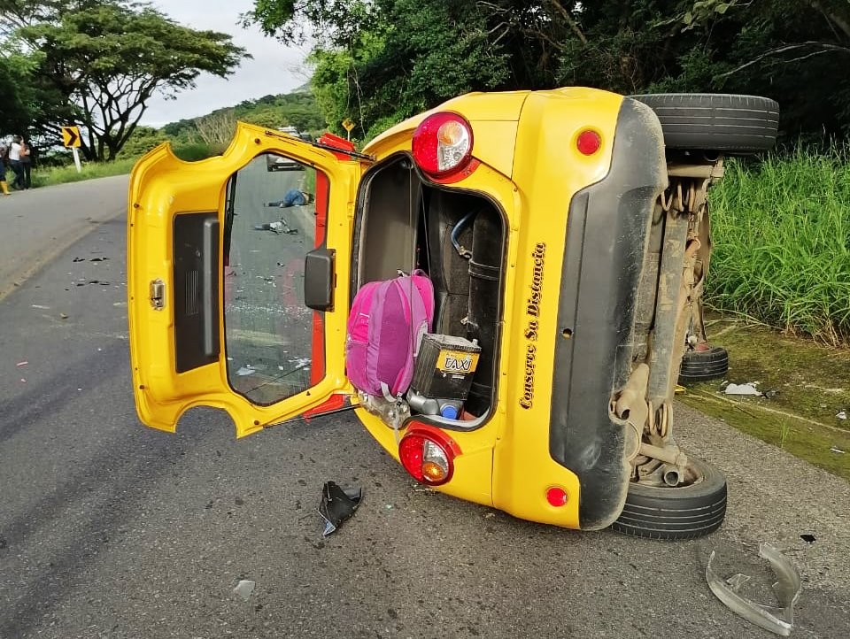 Una mujer murió en accidente de tránsito en la vía Marginal de la Selva