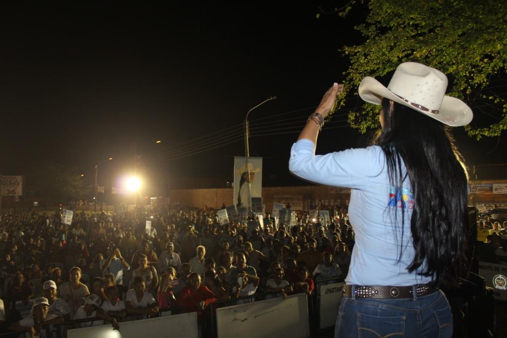 Álvaro Uribe reafirmó apoyo a candidata Casanareña al senado