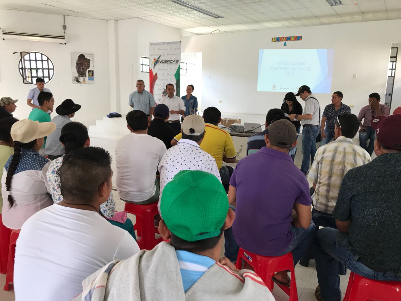 Varios escenarios deportivos se construirán en San Luis de Palenque según anuncio gerente de Indercas