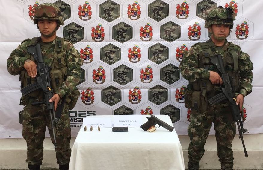 Ejército Nacional halló en San Luis de Palenque depósito ilegal con un arma de fuego.