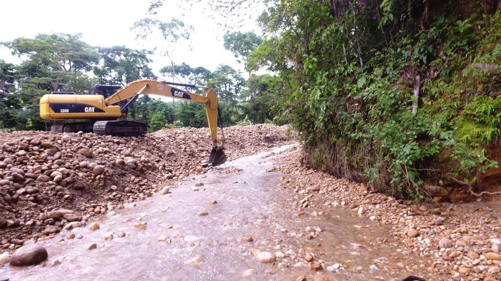 Con varias obras de protección se rehabilita vía alterna Paz de Ariporo - Sácama