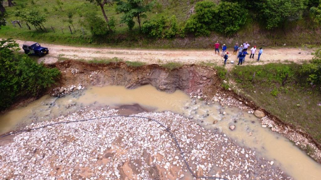 Gobernación arregla punto crítico en la vía hacia la vereda Las Camelias de Hato Corozal
