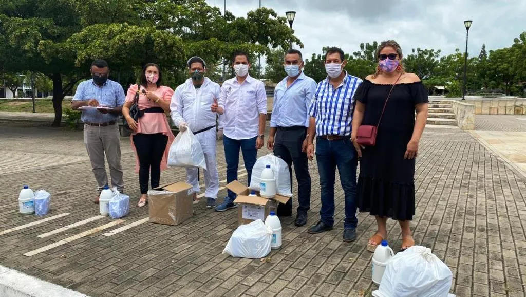 Directivos docentes y administrativos de colegios oficiales en Paz de Ariporo recibieron elementos de bioseguridad 