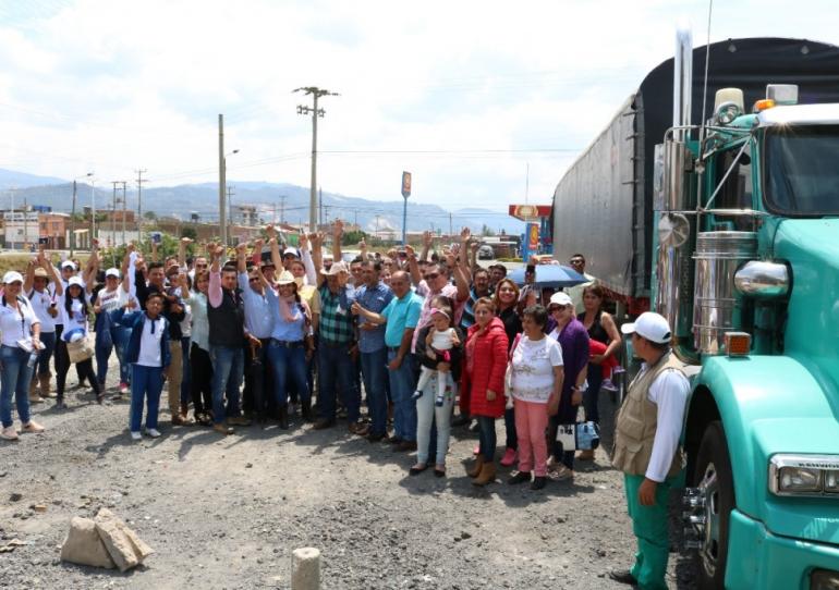 Sogamoso y Aquitania recibieron a la candidata llanera al senado con Caravana
