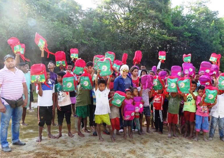 Gestora Social de Paz de Ariporo entregó kits escolares a estudiantes Indígenas