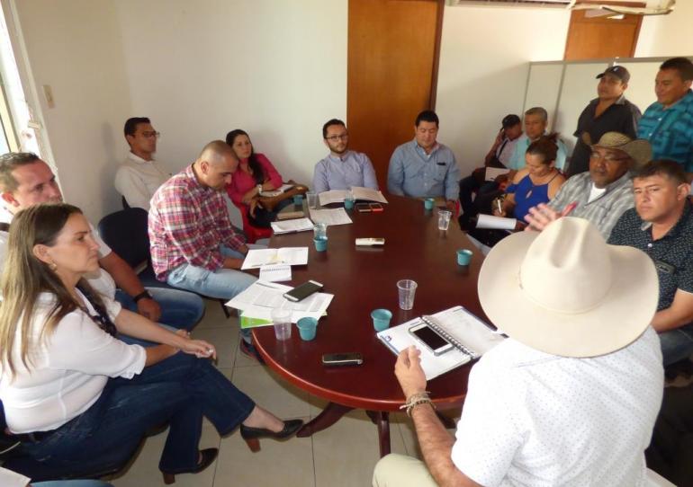 Contratista y Secretaría de Educación Departamental socializaron en Hato Corozal inicio de terminación de obras inconclusas