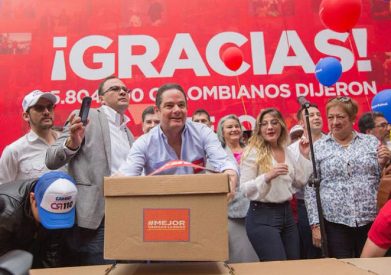 Vargas Lleras no descarta alianza con Uribe para ganar la Presidencia