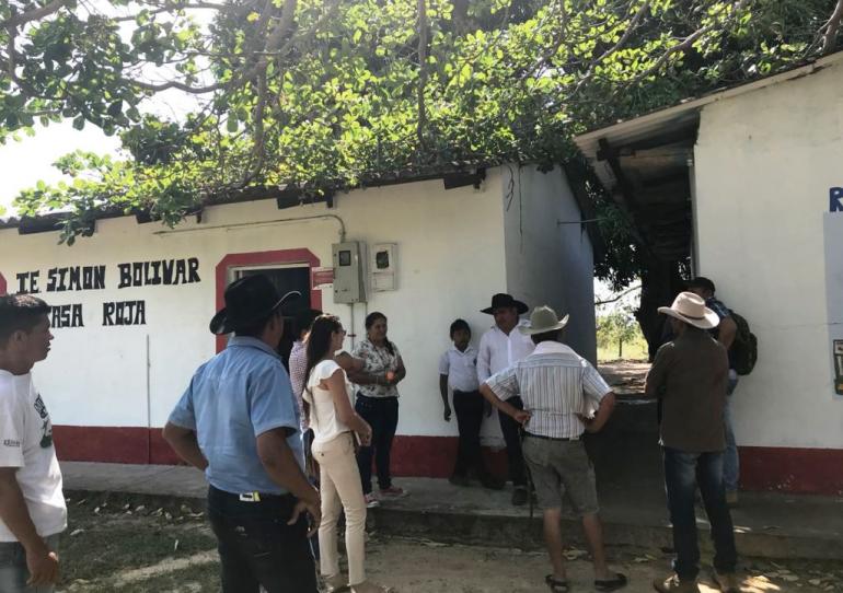 Alcalde de Hato Corozal visitó la comunidad de la vereda Las Monas para escuchar sus inquietudes